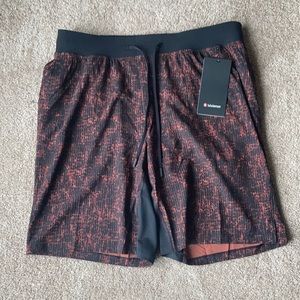 NWT Lululemon THE short 9” Linerless L